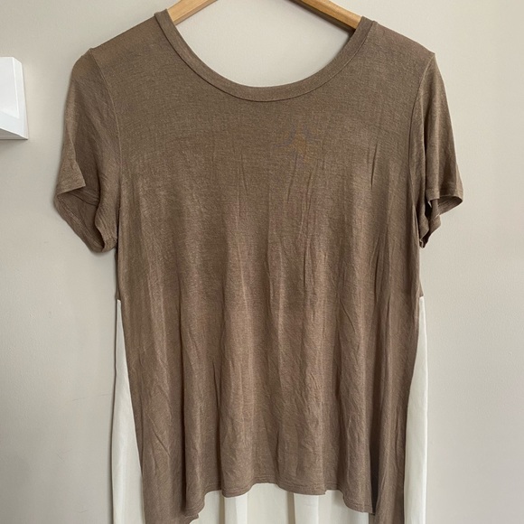 Unique, Dressy T-shirt.Back design is long w train - Picture 5 of 11